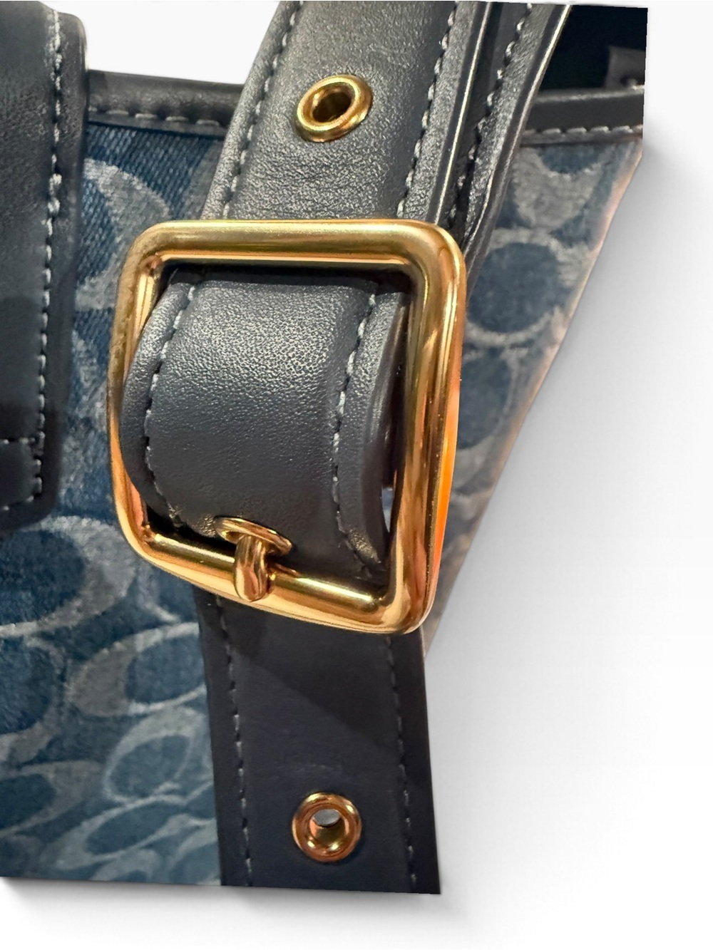 ❌sold❌Coach Hadley Signature Denim Convertible Crossbody Bag Blue Gold 2025 - Picture 5 of 12